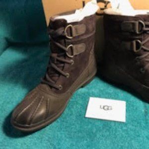 NIB UGG Women's Azaria Winter Boot - Sz 5